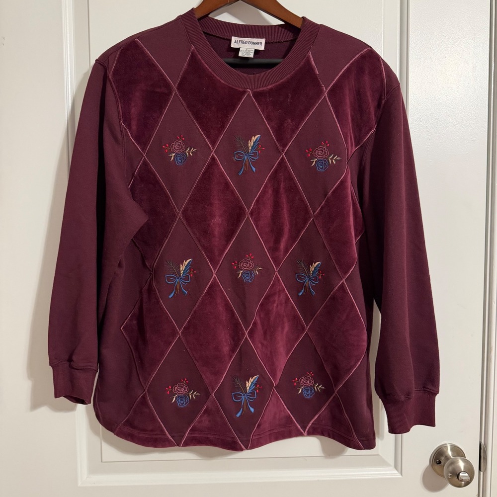 Alfred Dunner Burgundy Velvet Diamond Patchwork Floral Embroidered Sweatshirt L
